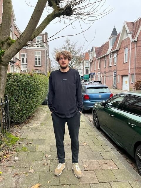 T-shirt UUUUUU zwart LongSleeve