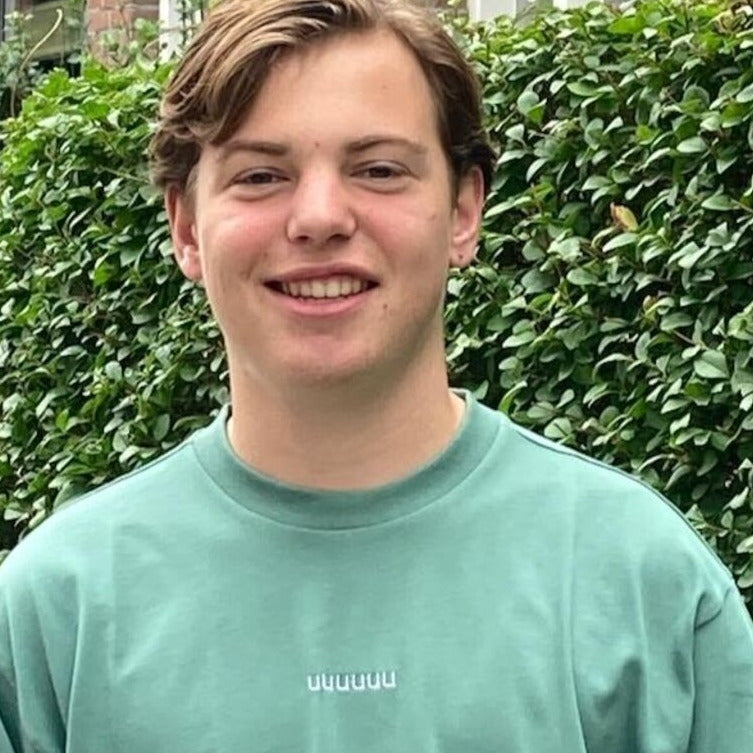 T-shirt UUUUUU Groen LongSleeve