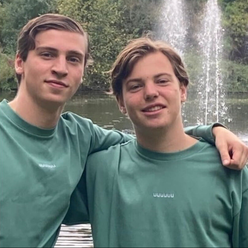 T-shirt UUUUUU Groen LongSleeve
